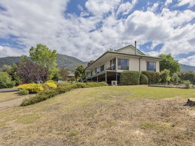 6 Charles Street, Tawonga