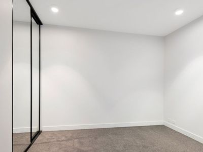 3004 / 33 MacKenzie Street, Melbourne