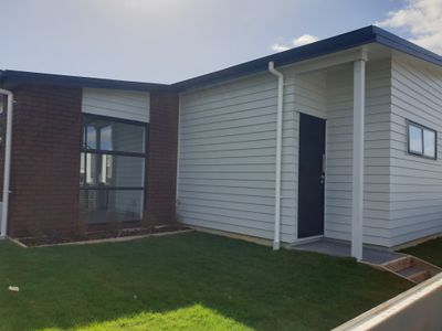 24 Karearea Avenue, Kenepuru