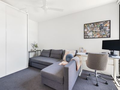 303 / 110 Roberts Street, West Footscray
