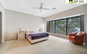 10 Omaru Place, Summerland Point