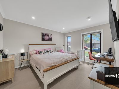 5 Radiance Street, Tarneit
