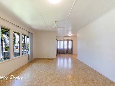 24 Douglas Street, West Mackay