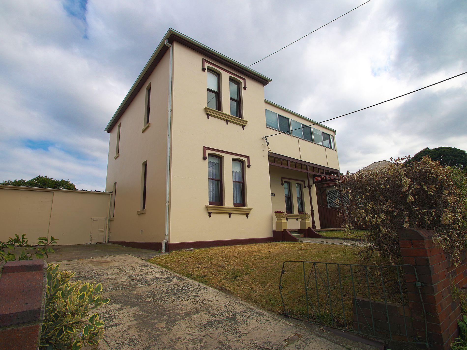 23 Segenhoe Street, Arncliffe