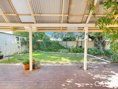 2A  Leeton Close , Halls Head