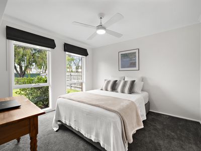 1 Corhanwarrabul Close, Rowville