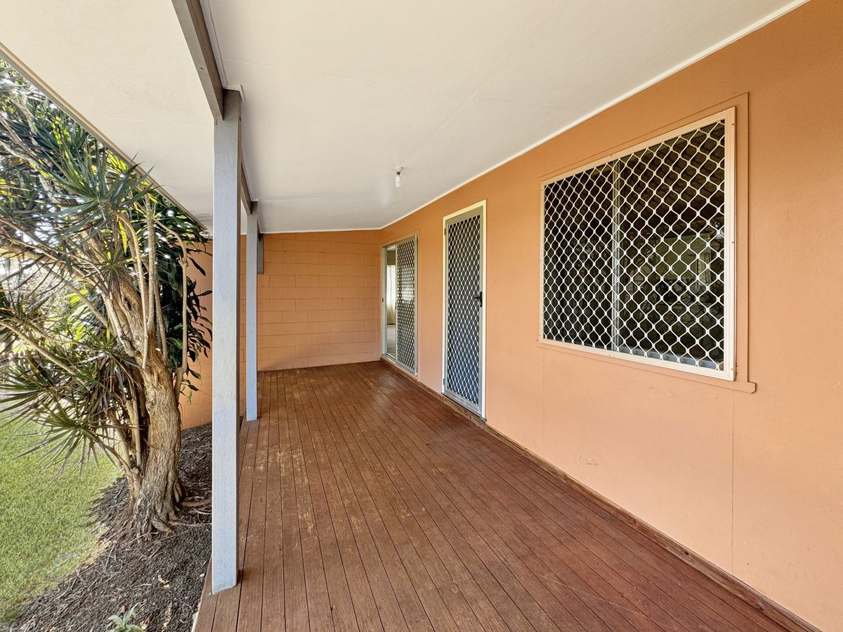 17 ARMSTRONG STREET, Atherton