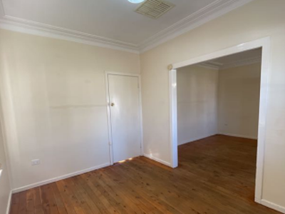 2 Sanderson Street, Dubbo