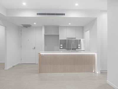 1504 / 15 Cannes Avenue, Surfers Paradise