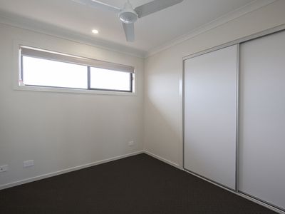 2 / 96 Lamington Drive, Redbank Plains