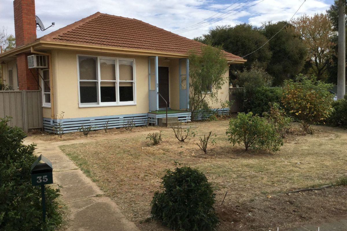 35 Station Street, Girgarre