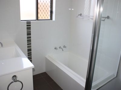 1 / 78   Head Street, Forster