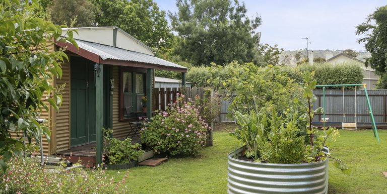 23 Weir Street, Euroa