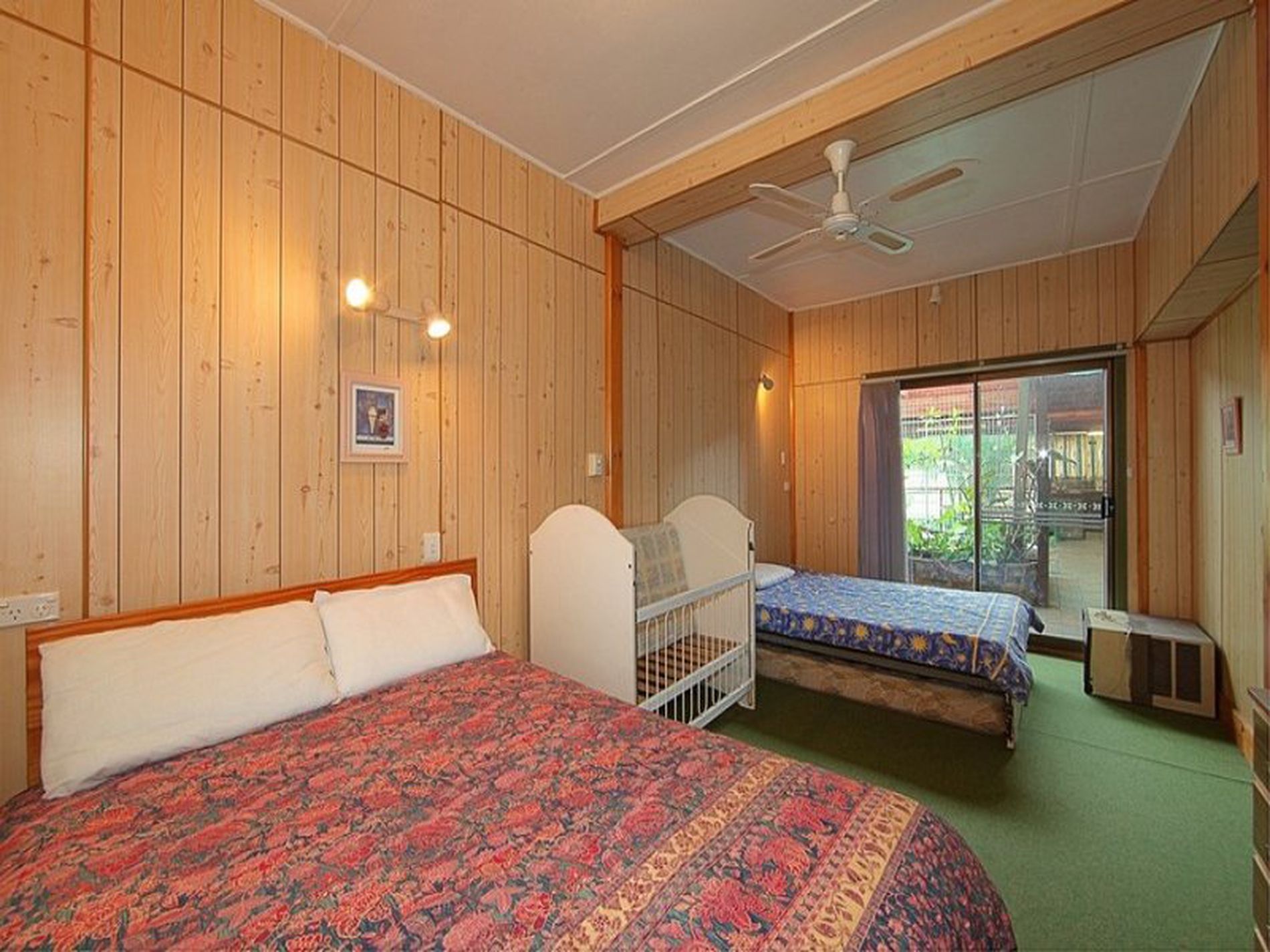 42 First Avenue, Woodgate