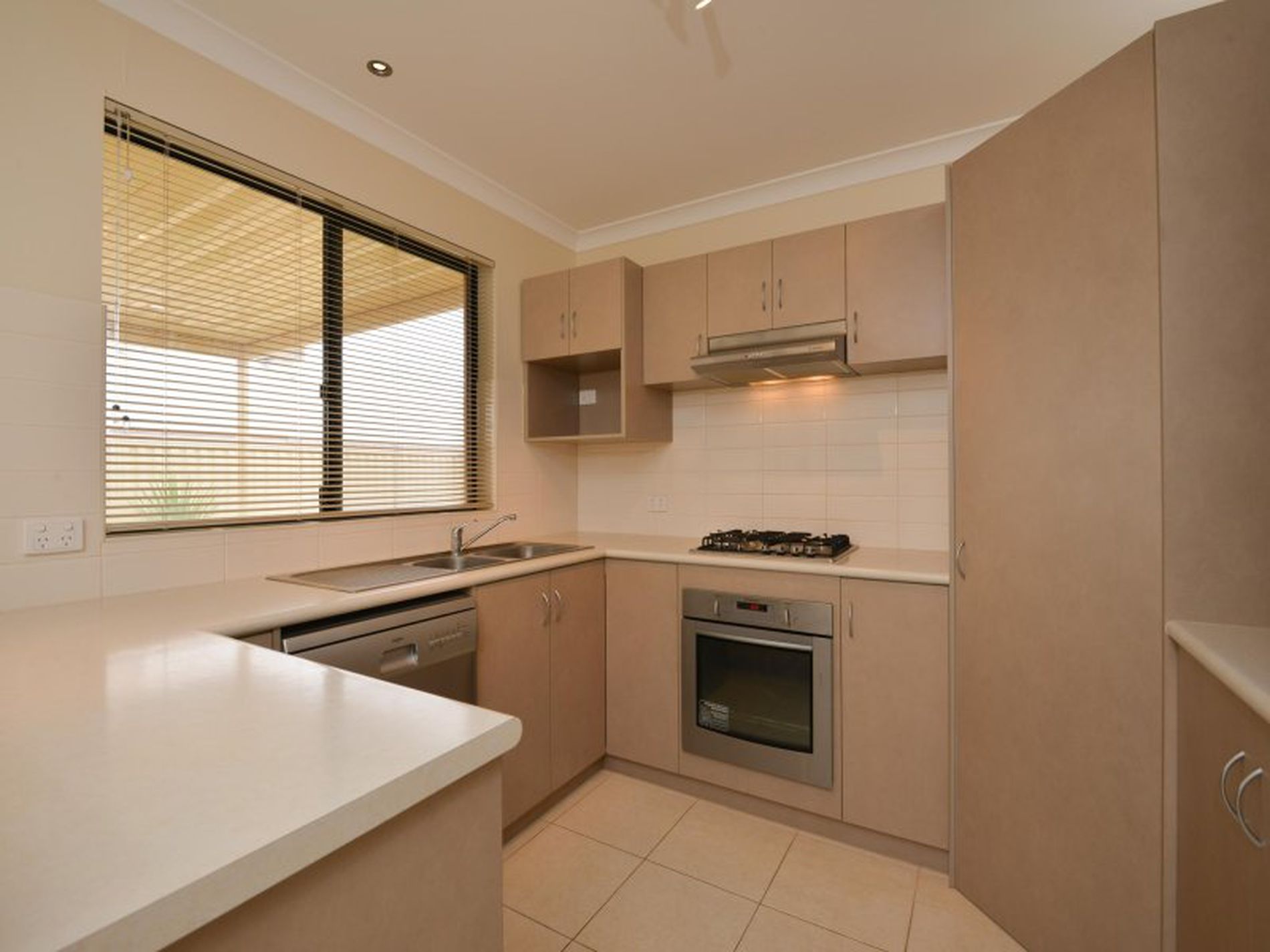 28 / 396 Hay Street, Kalgoorlie