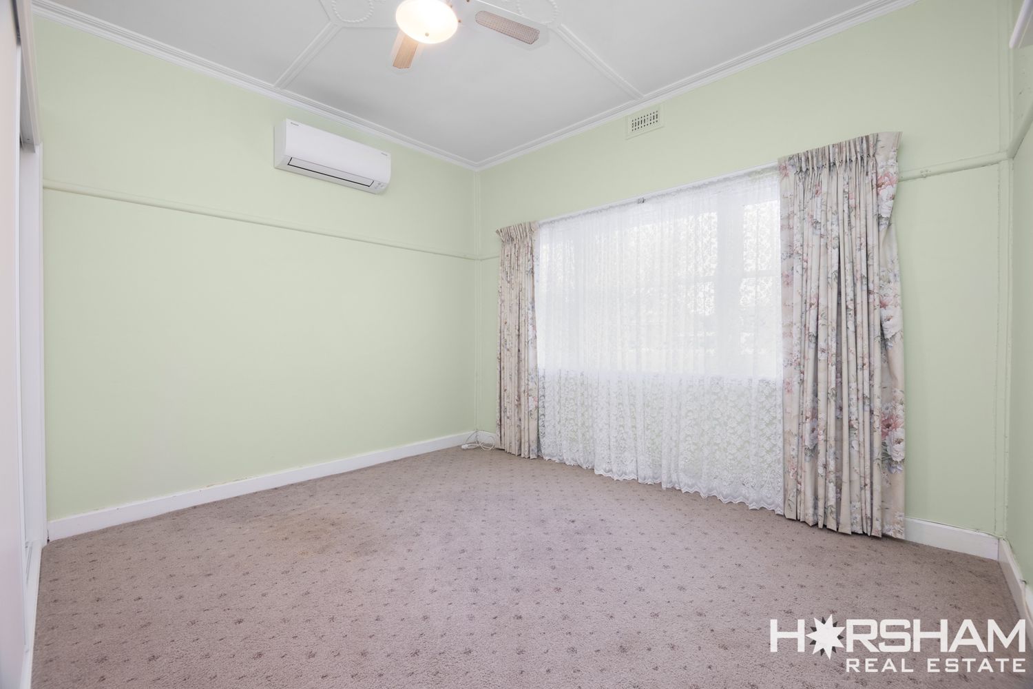 19 Bradshaw Street, Horsham