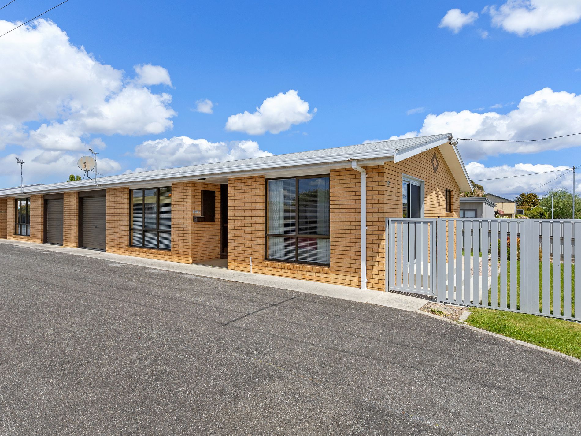 1 / 16 West Jenner Street, Wynyard