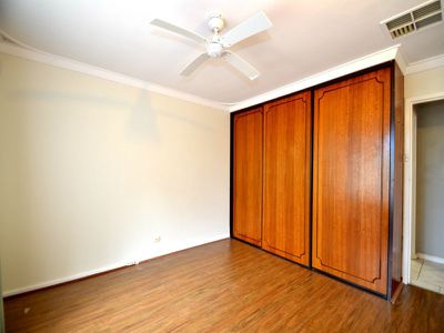 7 Bywood Way, Lynwood