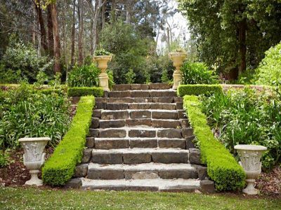 33 Governors Drive, Mount Macedon