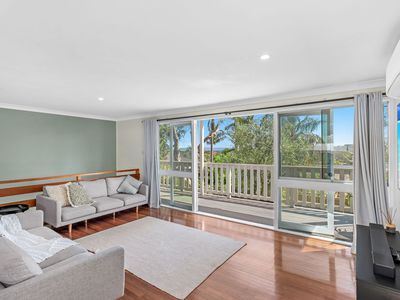 27 Well Street, Forster