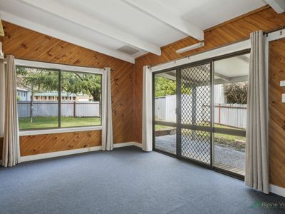 36 Freeburgh Avenue , Mount Beauty