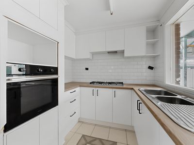 8 Brunel Court, Hampton Park