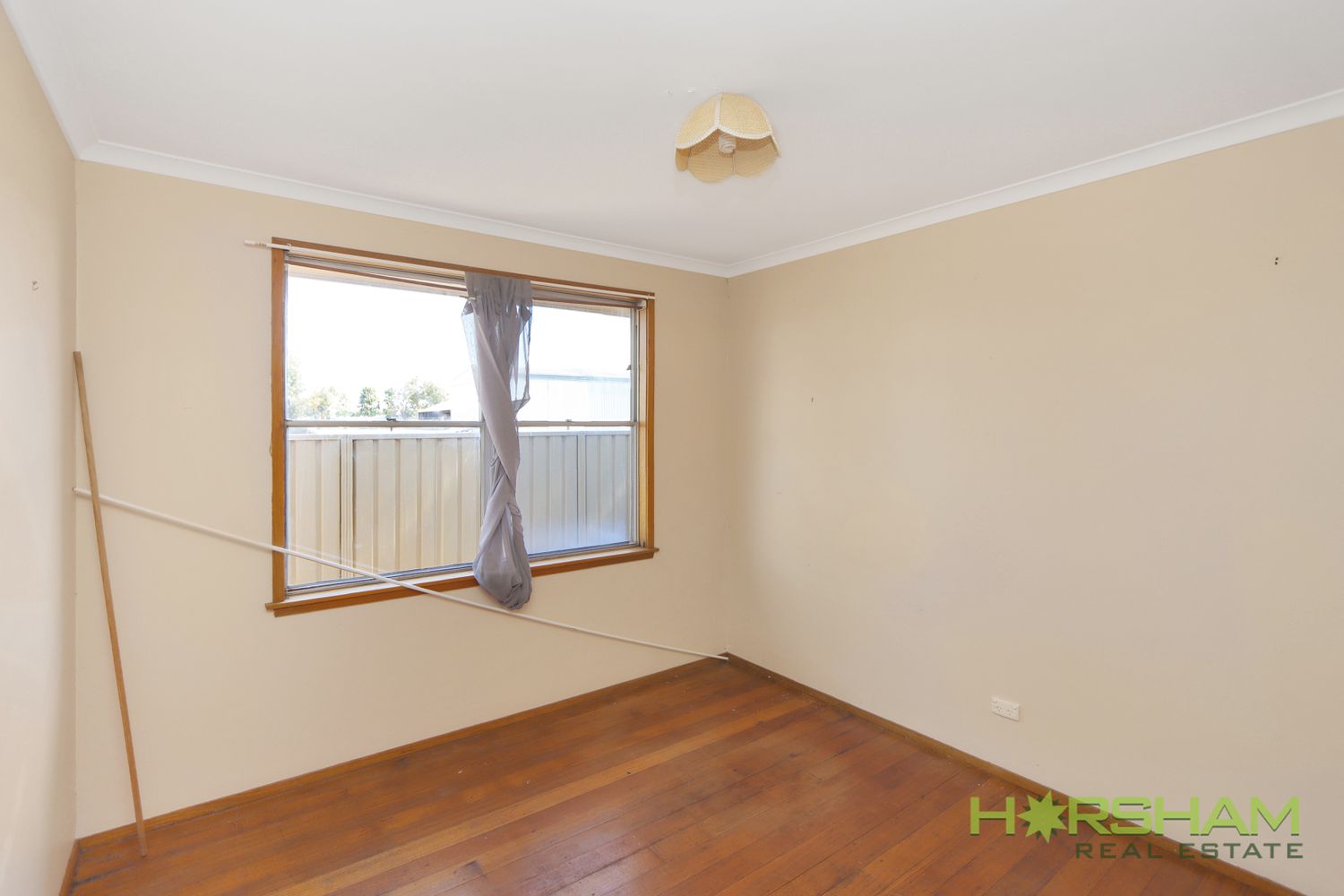 2 Bleakley Street, Horsham