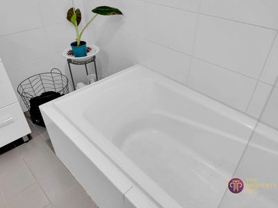 10 Kettering Way, Huntingdale