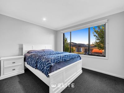 35 Graziers Crescent, Clyde North