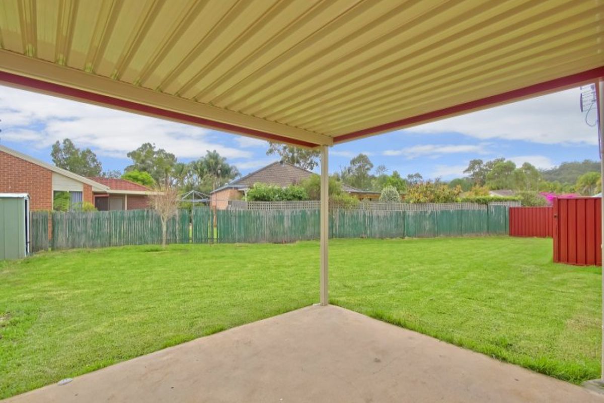 8 Gumleaf Close, Erina
