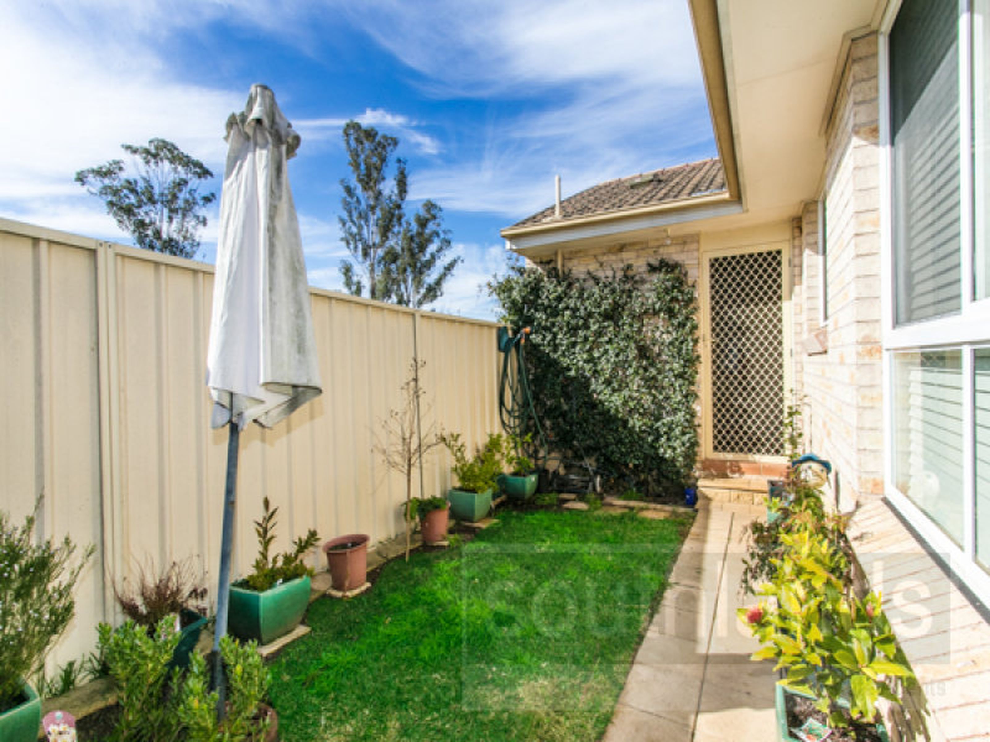4)41 First Street, KINGSWOOD