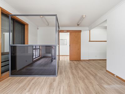 30 Pitt Avenue, Riverside