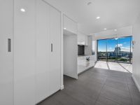 1111 / 10 Trinity Street, Fortitude Valley