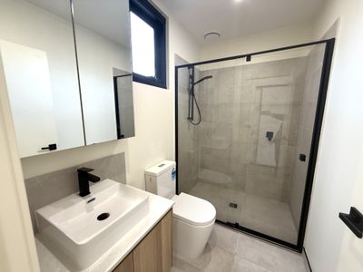 2 / 112 Cumberland Road, Pascoe Vale