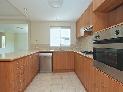 2/92 Abbett Street, Scarborough