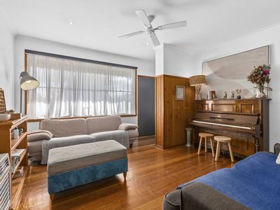 33 Mercury Crescent, Newcomb