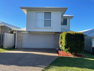 18 Mcveigh Street, Pimpama