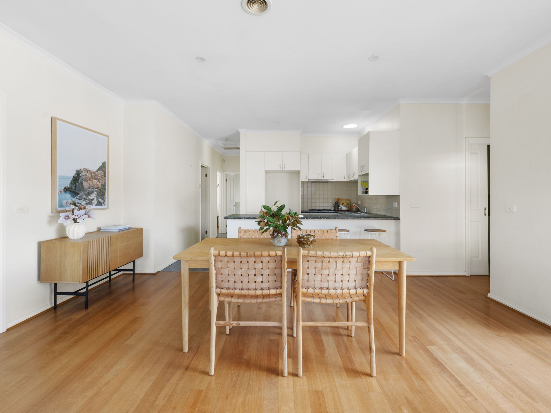 2 / 198 Civic Parade, Altona