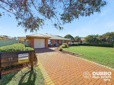 15 Sunvale Avenue, Dubbo