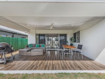 1 Discovery Drive (Langford Road), Flametree