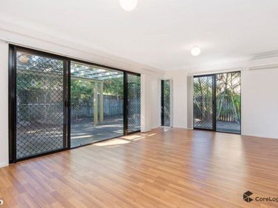2 / 12 Longlands Street, East Brisbane