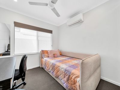 5 Girringun Parade, Mount Peter