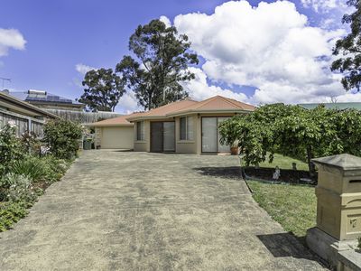 7 Plum tree Close, Huonville