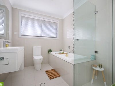 1 / 40 Greenacre Road, Wollongong