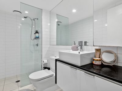 2 / 8 Jeays Street, Bowen Hills