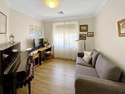 4 Prince Street, Forbes