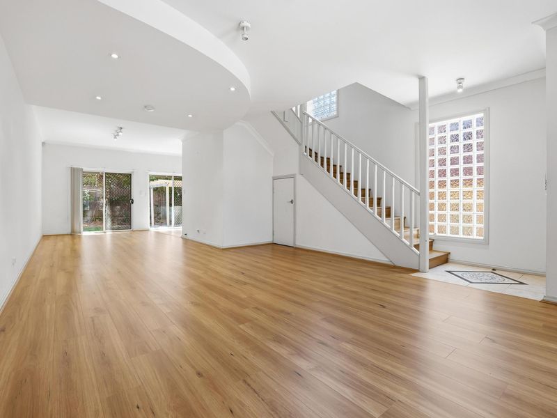 4 / 5 Jersey Road, Strathfield