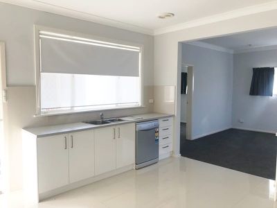 1 / 6 Synnott Street, Hamlyn Heights