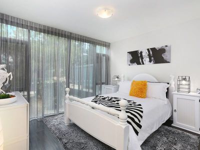 31102 / 2 Ephraim Island , Paradise Point