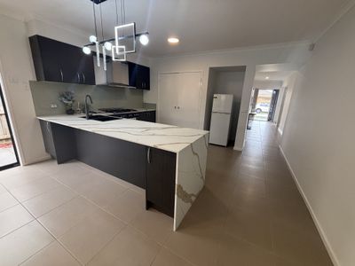 5 Impression Avenue, Tarneit